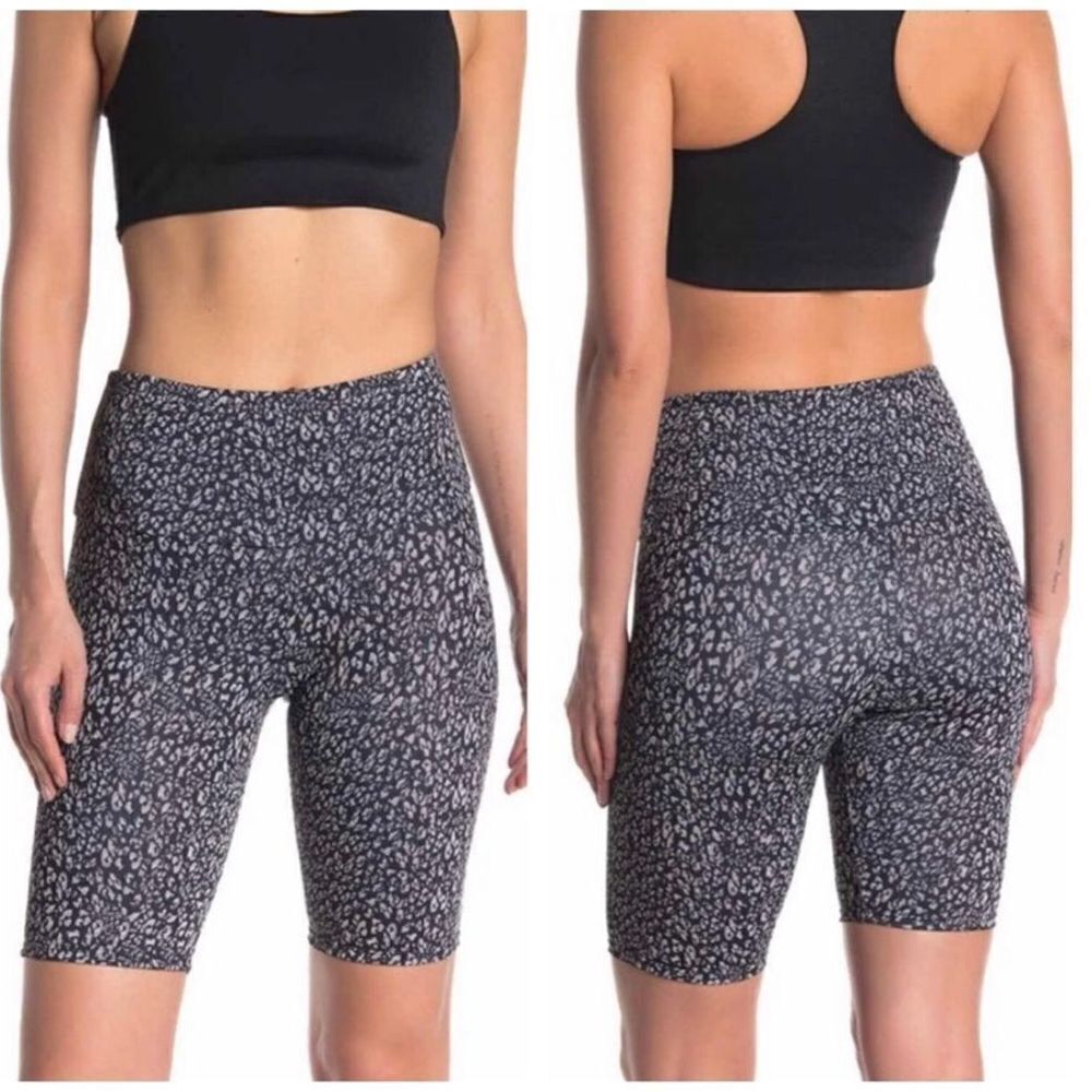 Onzie Black Grey Leopard Pull On High Waist Activewear Biker Shorts Size XS